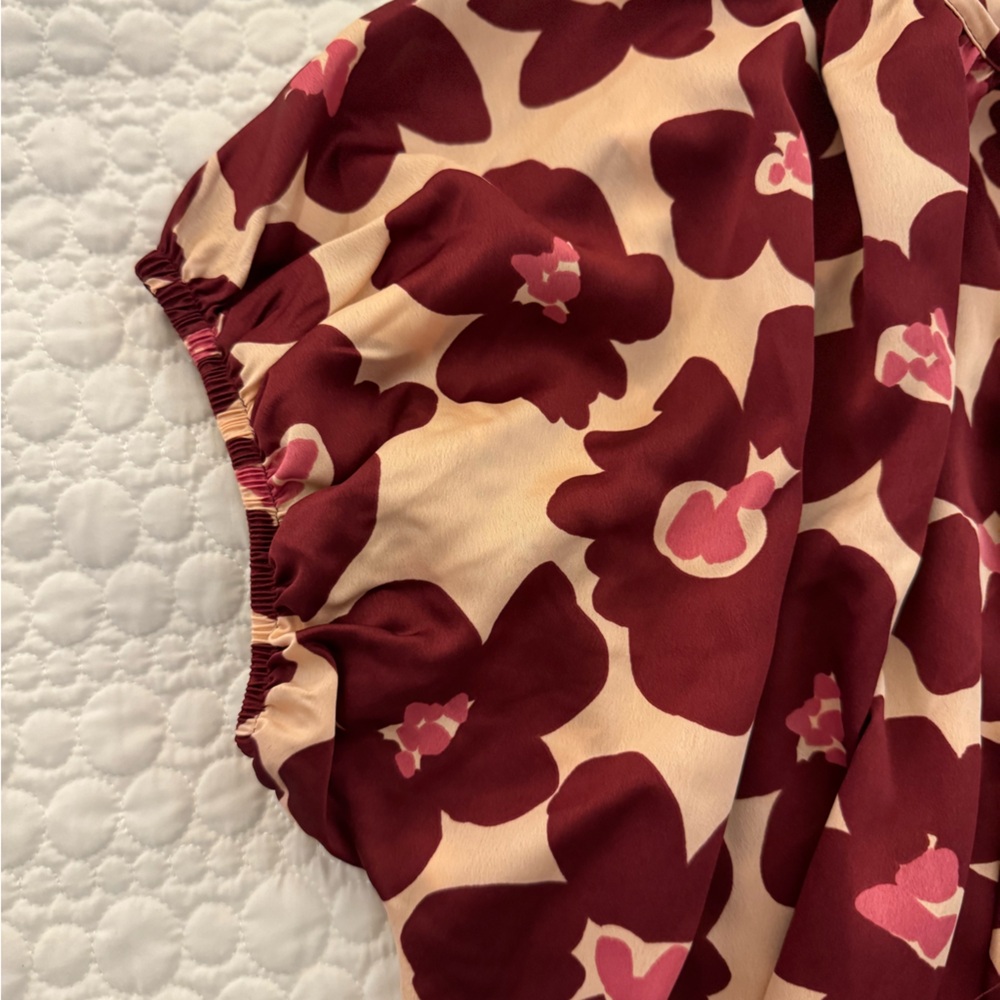 Entro blouse. Worn once. Burgundy floral. - Picture 2 of 4